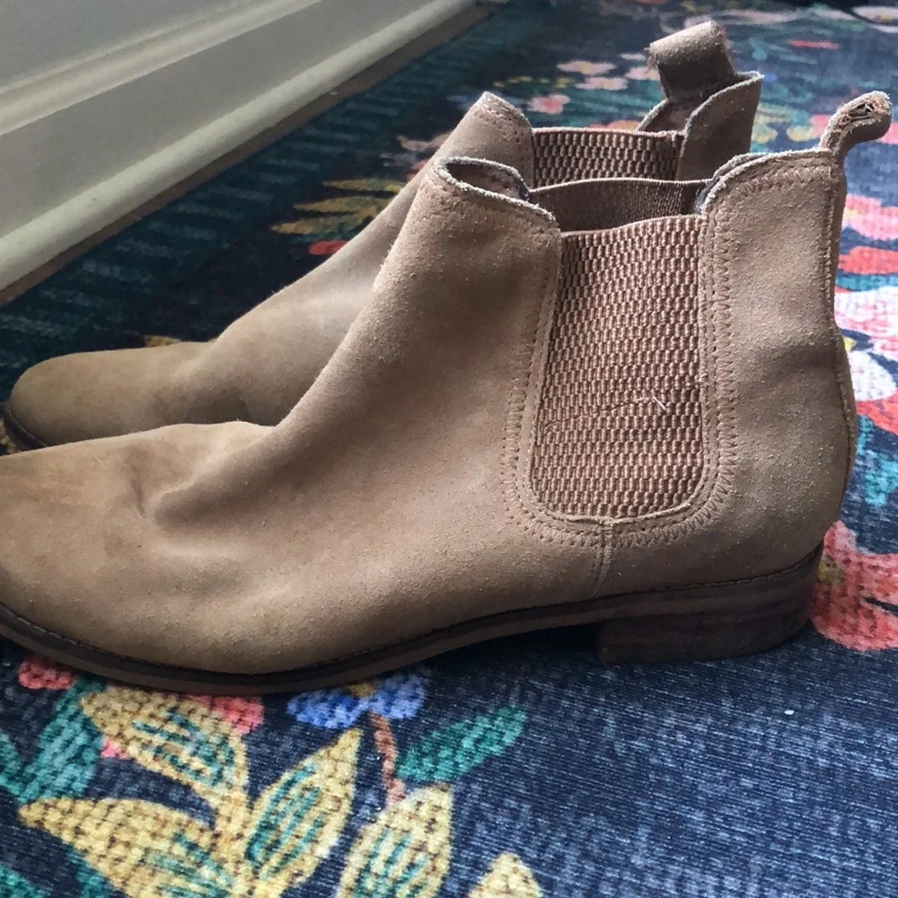 Toms Tan Suede Chelsea Boots, Size 9.5